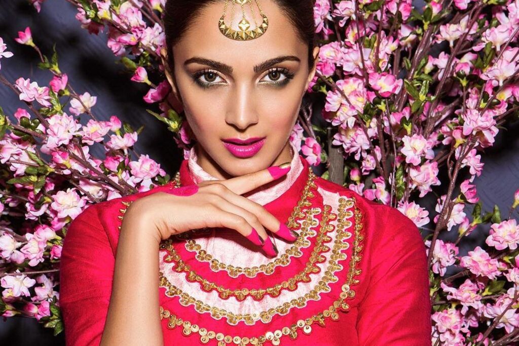 Kiara Advani HD Wallpaper